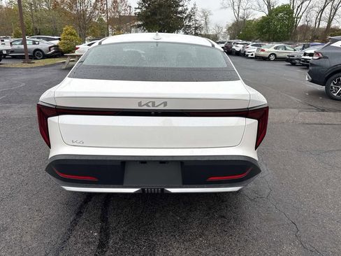 New 2026 Kia K4 FWD image 3