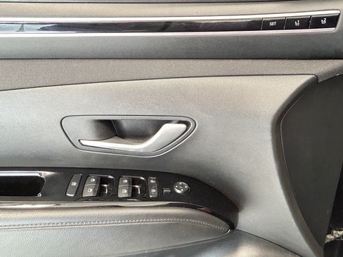 Used 2022 Hyundai Tucson Limited AWD/4WD image 15