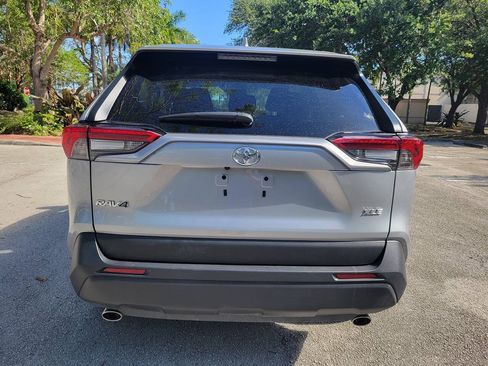 Used 2025 Toyota RAV4 XLE FWD image 6