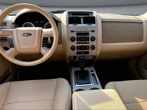 Used 2010 Ford Escape XLT FWD image 8
