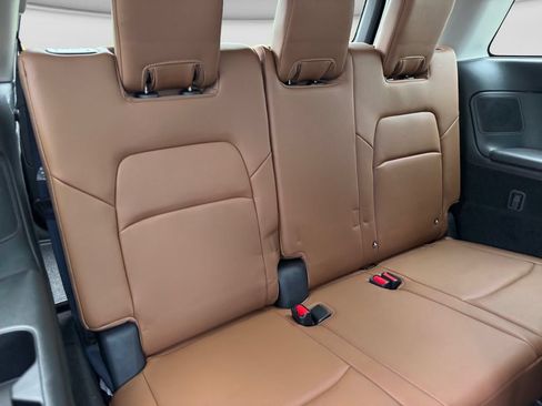 New 2026 Nissan Pathfinder Platinum w/ Accent Package AWD/4WD image 16