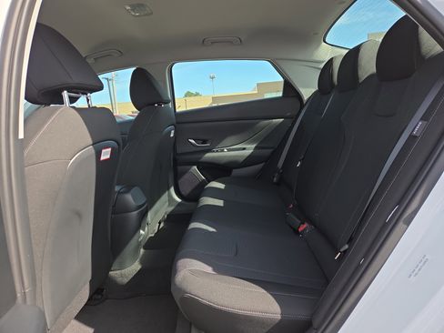 New 2026 Hyundai Elantra SE w/ Cargo Package image 6