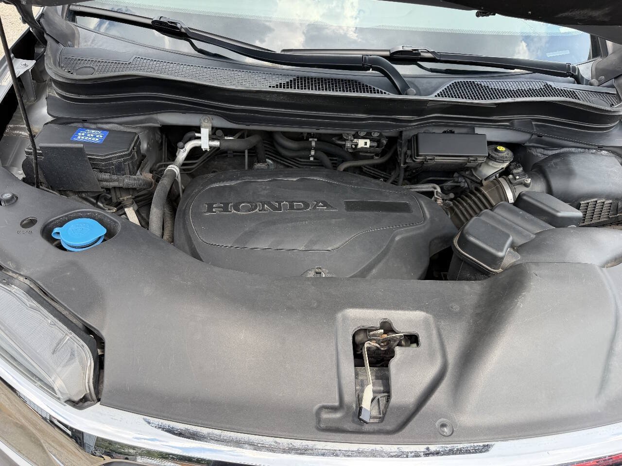 Used 2017 Honda Ridgeline RTS image 17