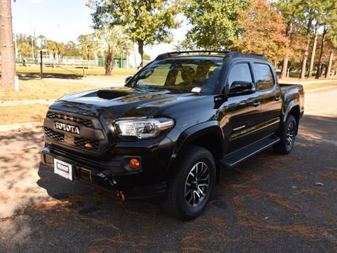 Used 2023 Toyota Tacoma TRD Sport image 7