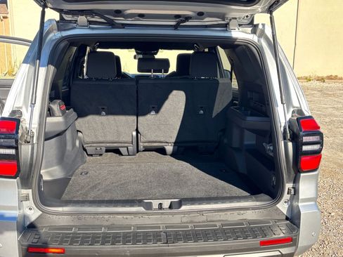 Used 2025 Toyota 4Runner SR5 image 31