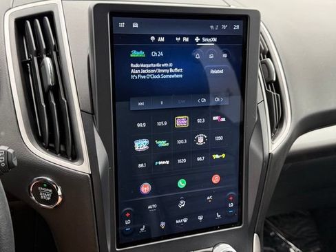 Certified 2023 Ford Edge SEL AWD/4WD image 12
