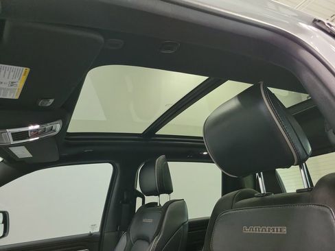 Used 2024 RAM 1500 Laramie image 38