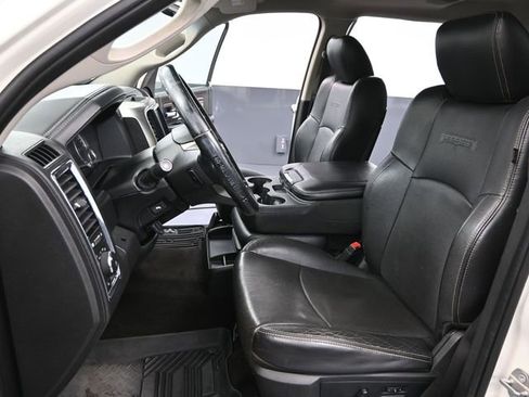 Used 2017 RAM 1500 Laramie w/ Convenience Group image 23