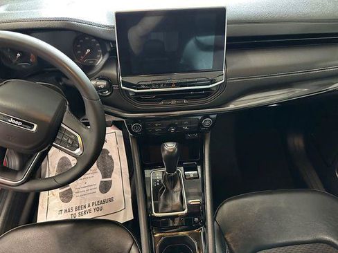 Certified 2023 Jeep Compass Latitude AWD/4WD image 11