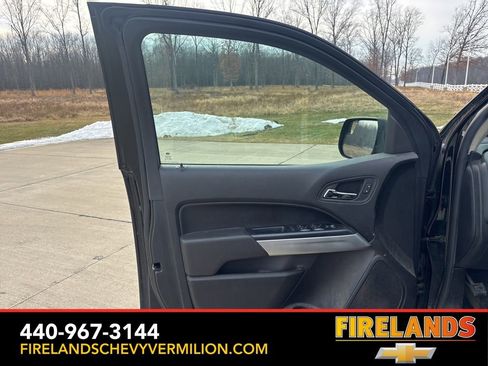 Used 2019 Chevrolet Colorado LT w/ Redline Special Edition image 9