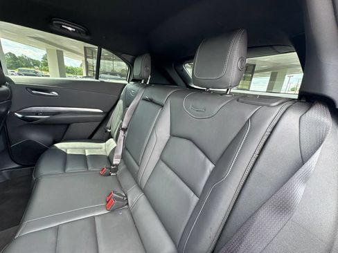 Used 2025 Cadillac XT4 Premium Luxury FWD image 6