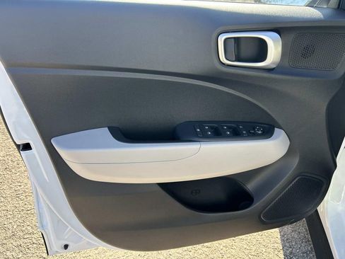 New 2026 Hyundai Venue SEL image 15