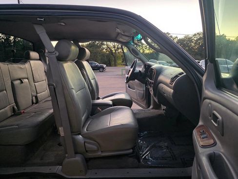 Used 2000 Toyota Tundra Limited image 24
