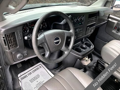 Used 2020 GMC Savana 2500 RWD image 11