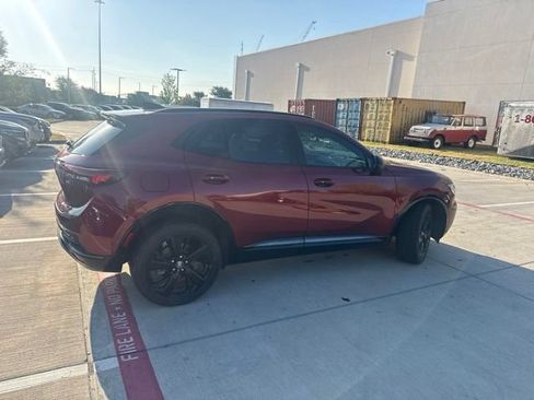 Used 2022 Buick Envision Preferred FWD image 3