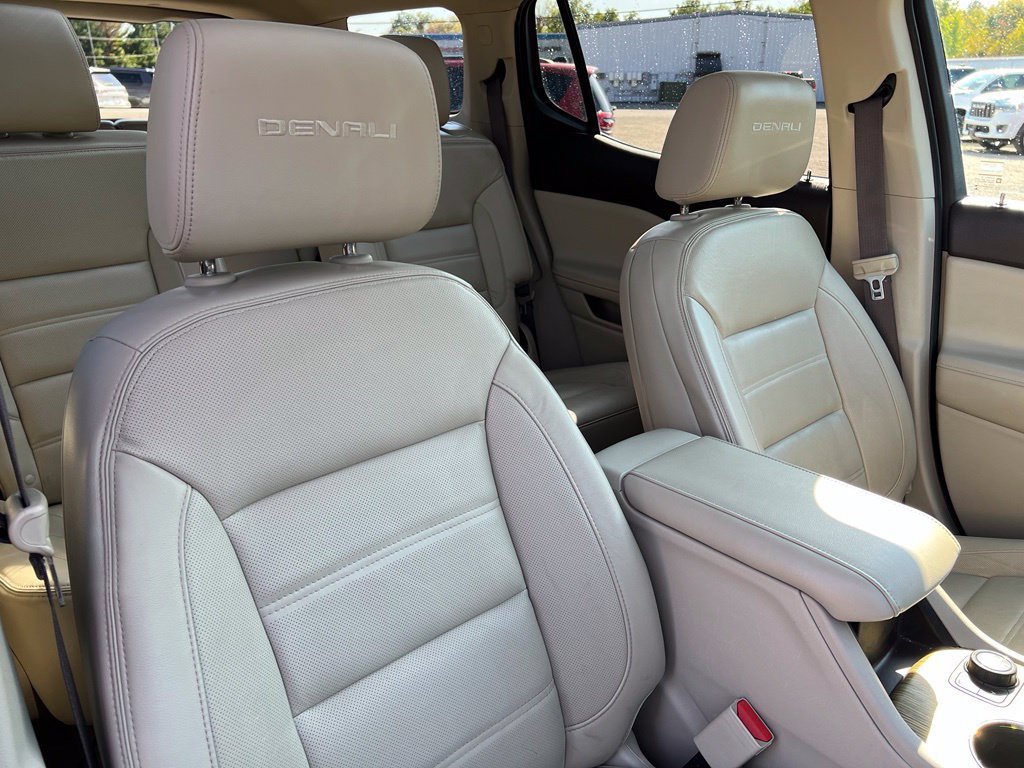Used 2017 GMC Acadia Denali w/ Technology Package AWD/4WD image 14