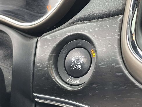 Used 2016 Jeep Grand Cherokee Limited w/ Luxury Group II image 14