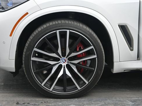 Used 2023 BMW X5 M50i w/ Executive Package image 35