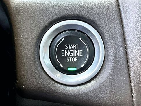 Certified 2023 GMC Yukon SLT image 34