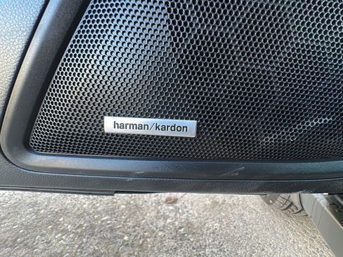 Used 2025 Subaru Outback Onyx Edition XT w/ Popular Package #2 image 13