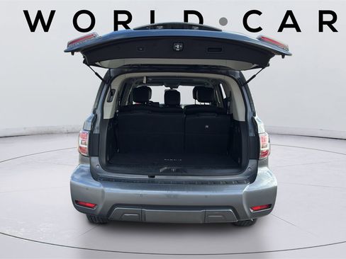 Used 2020 Nissan Armada SL w/ Premium Package image 18
