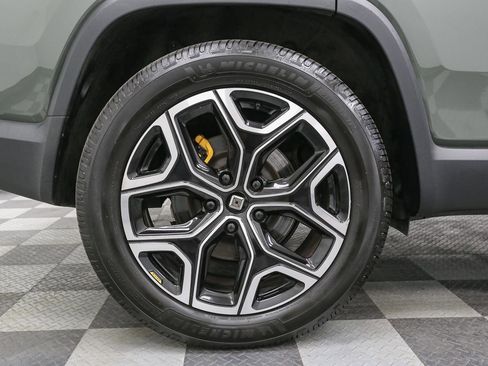 Used 2023 Rivian R1S Launch Edition AWD/4WD image 17