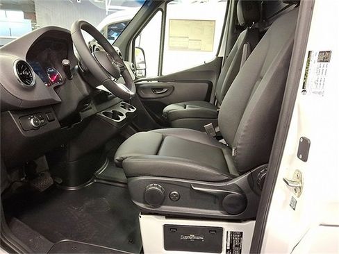 New 2025 Mercedes-Benz Sprinter 2500 image 7