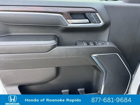 Used 2025 GMC Sierra 1500 SLT image 23