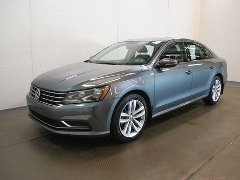 Used 2019 Volkswagen Passat 2.0T Wolfsburg FWD image 8