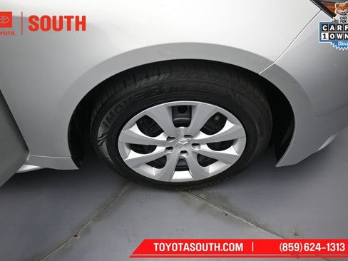 Used 2024 Toyota Corolla LE FWD image 32