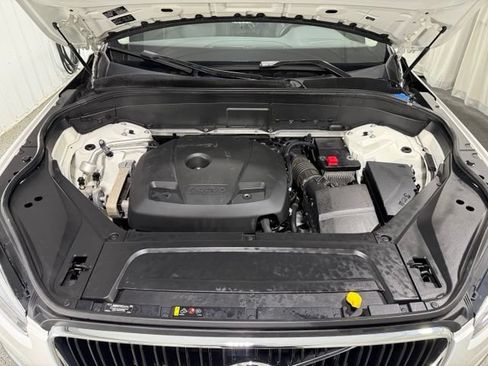 Used 2018 Volvo XC90 T6 Momentum w/ Convenience Package AWD/4WD image 30