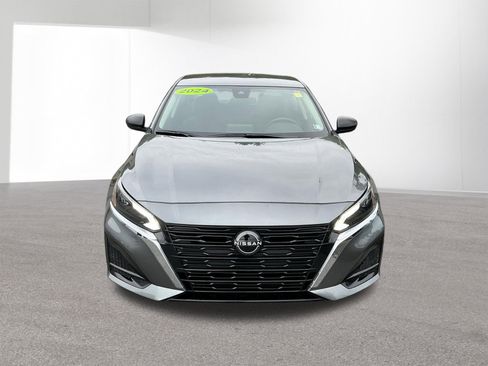 Used 2024 Nissan Altima 2.5 SV AWD/4WD image 8