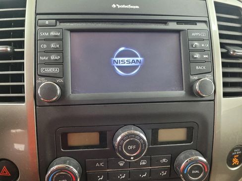 Used 2015 Nissan Frontier SL AWD/4WD image 25