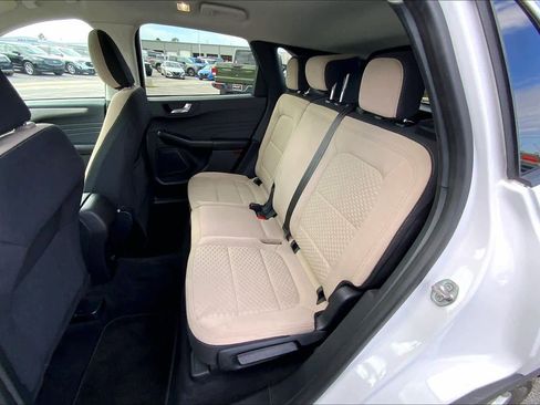 Used 2021 Ford Escape SE image 20