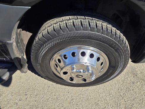 Used 2021 Mercedes-Benz Sprinter 3500 w/ Premium Package image 33