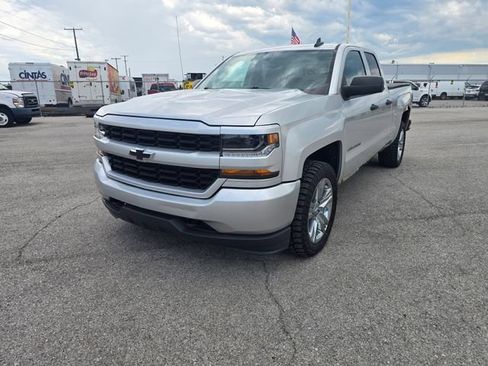 Used 2016 Chevrolet Silverado 1500 Custom w/ Custom Convenience Package AWD/4WD image 8