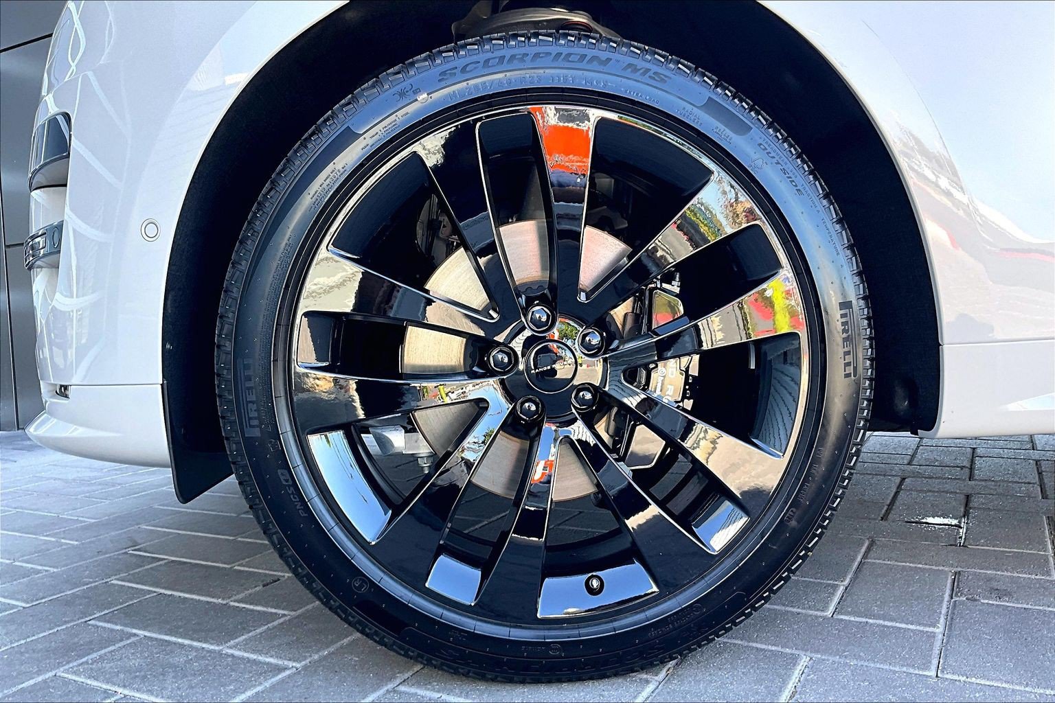 New 2026 Land Rover Range Rover Sport Dynamic SE AWD/4WD image 12