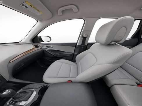 Used 2017 Hyundai Santa Fe Sport FWD image 11