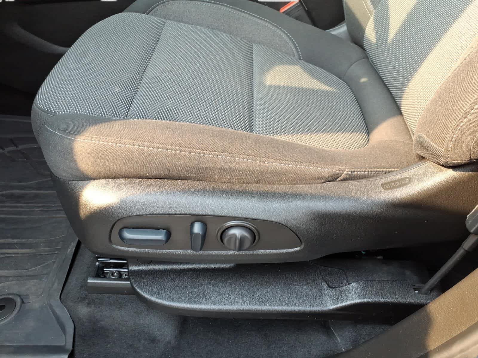 Used 2023 Chevrolet Traverse LT w/ LPO, Floor Liner Package AWD/4WD image 14