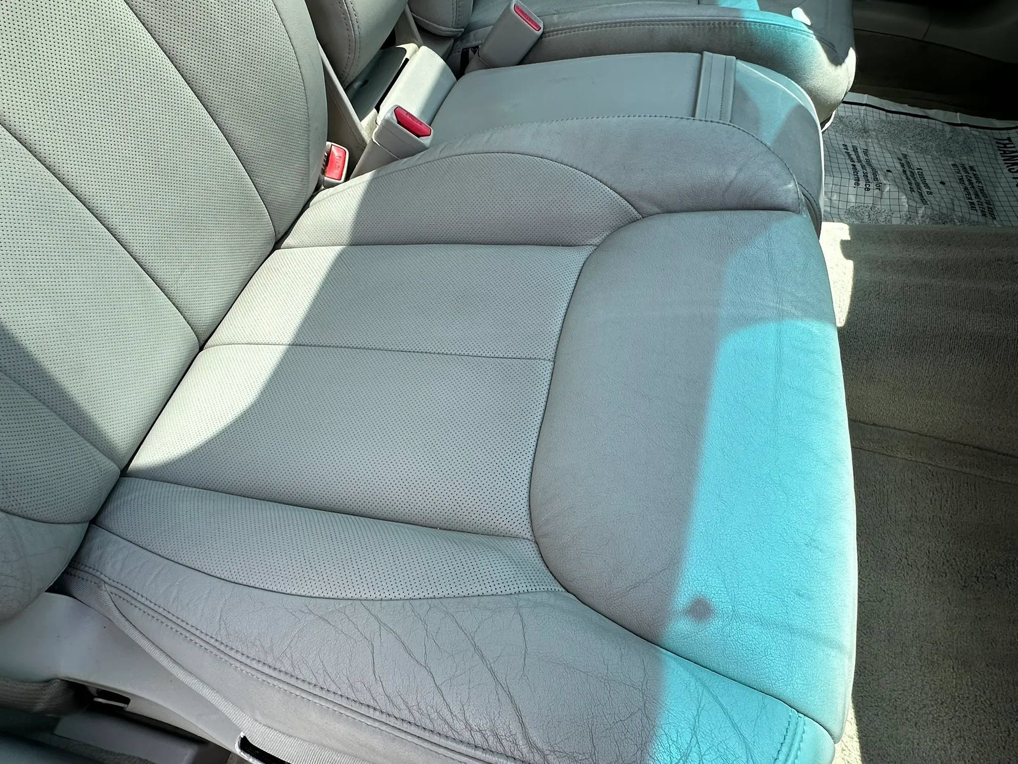 Used 2010 Cadillac DTS Luxury FWD image 23