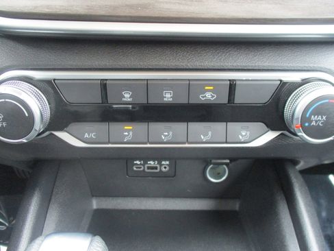 Used 2025 Nissan Altima 2.5 SV image 21