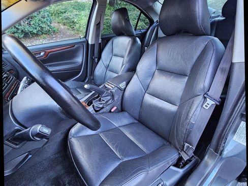 Used 2005 Volvo S60 2.5T image 19