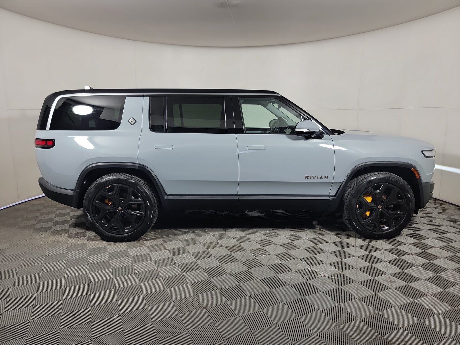Used 2023 Rivian R1S Adventure Quad AWD/4WD image 6