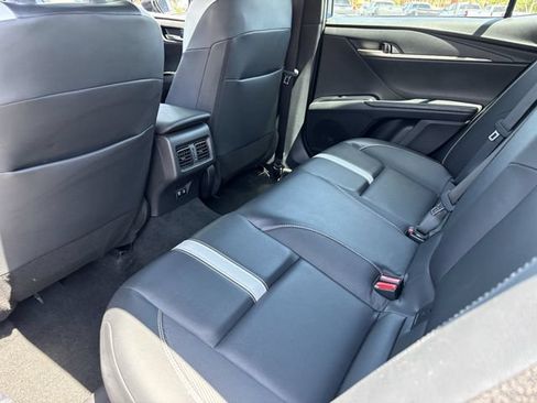 Used 2025 Toyota Camry SE FWD image 17