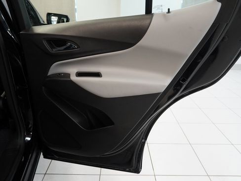 Used 2024 Chevrolet Equinox LS image 27