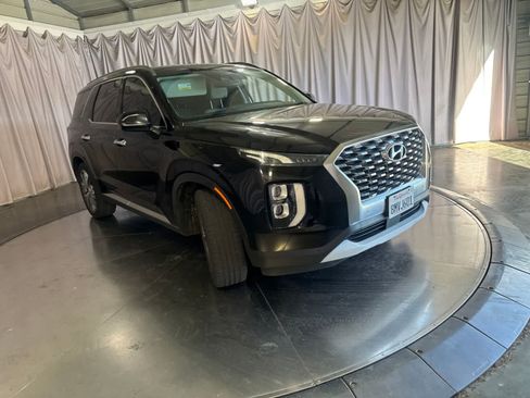 Used 2020 Hyundai Palisade SEL w/ Convenience Package FWD image 3