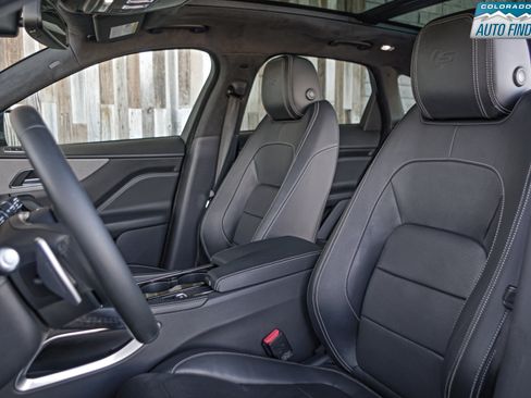 Used 2017 Jaguar F-PACE S image 13