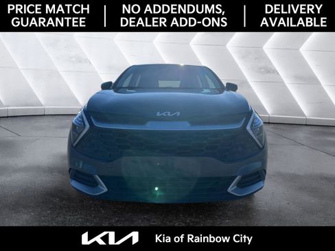 Used 2023 Kia Sportage LX image 2