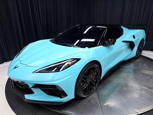 Used 2023 Chevrolet Corvette Stingray Preferred Cpe w/ Z51 Performance Package RWD image 48