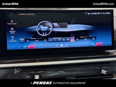 Used 2024 BMW X6 xDrive40i w/ Premium Package image 11